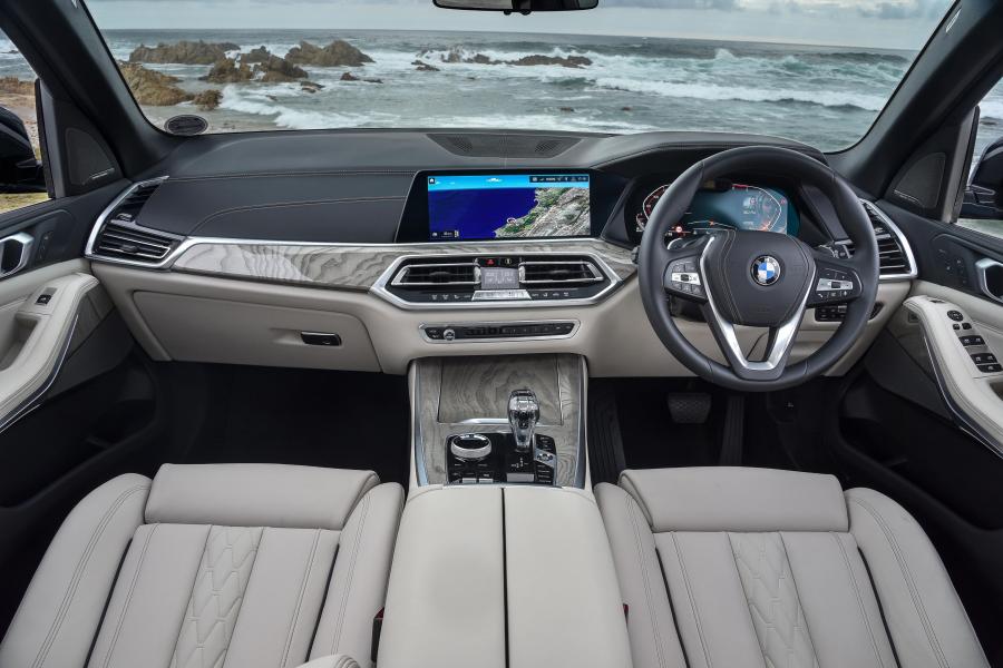 Торпедо BMW X5 xDrive30d (G05) 2018 года  (ZA) (фото 13 из 30)